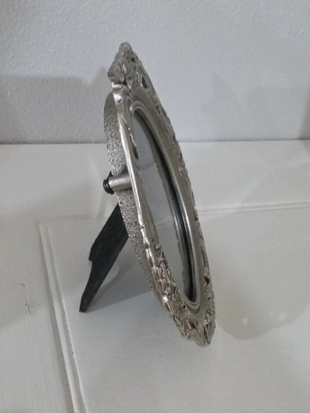 Lunt Silver Oval Picture Frame